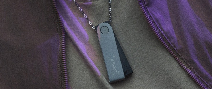 Features of Ledger Nano X crypto hardware wallet